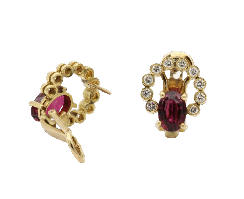 Earrings by Ratnakshi